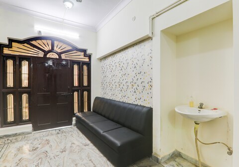 Hotel O BHOOMI PALACE