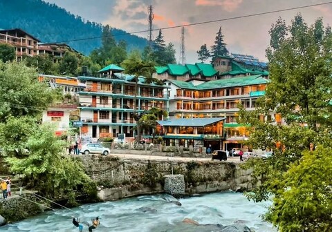 Hotel Dream Land - River Side