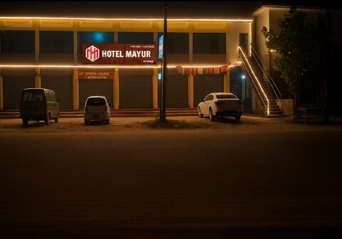 HOTEL MAYUR