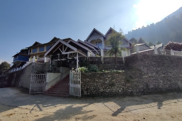 Pemaling Lords Inn Dirang