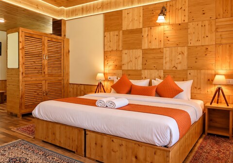 OnlyStay Persimmon Farmstead