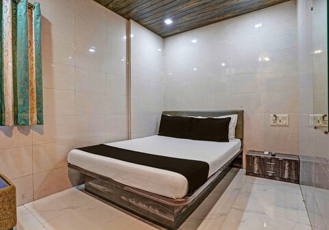 Hotel O Taj Lodging and Boarding