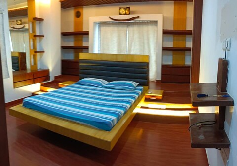 Mellow Stay Close To KIIT University