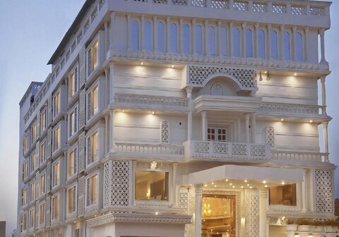 Surasena Regal Vista