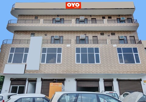 Hotel O Hc Punjab Inn