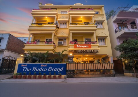 FabHotel The Hudco Grand