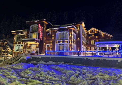 Hotel Glacier Heights