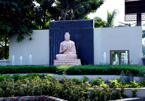 Atmaneem Nature Cure