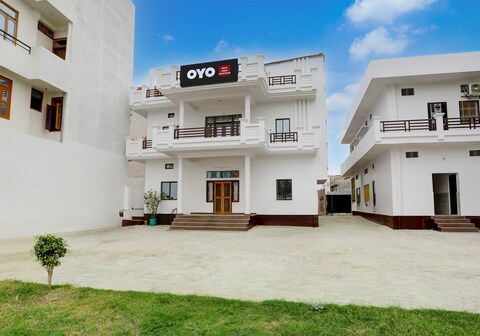 Hotel O Harsh Palace Guest House