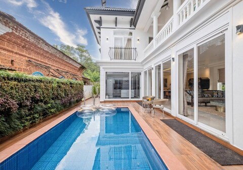Luxurious 4bhk Villa in Assagao Amanassa 1