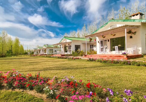 SOLIS NATURALS RETREAT.