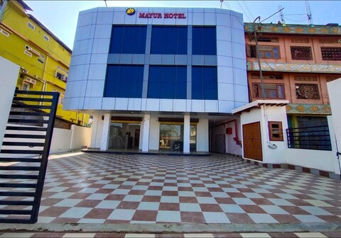 Mayur hotel