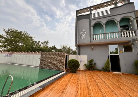 Aaradhy Guest House (Front Gangrel Dam Main Gate)