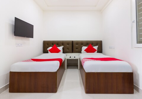 Super Hotel O Qualia Inn Kondapur Near Botanical Garden