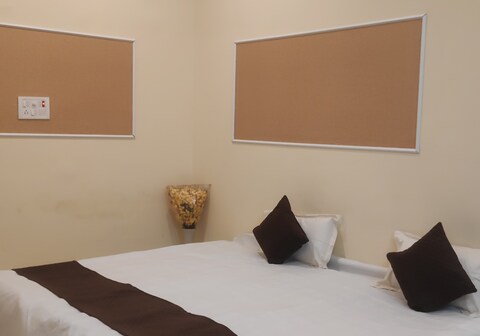 Shaukat Sewarth Sadan (SSS Palace)