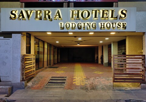 Hotel Savera