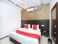 OYO 13431 Hotel Royal Blue, Chandigarh OYO 13431 Hotel Royal Blue, Chandigarh