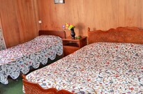 Fazil Houseboat, Srinagar Fazil Houseboat, Srinagar