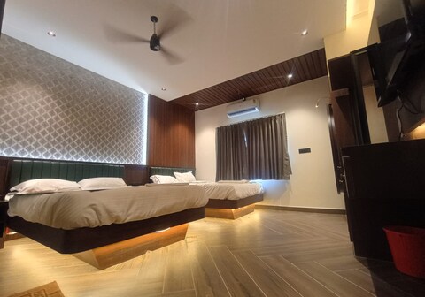Hotel JVIN PALACE
