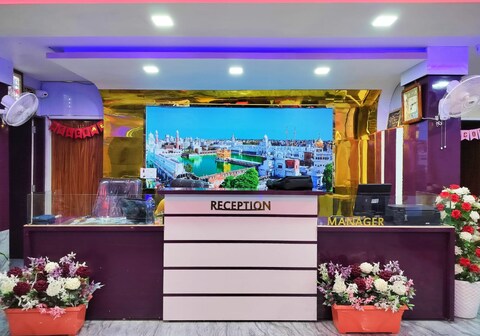 Avi Multipurpose Complex (Hotel Indocandian)