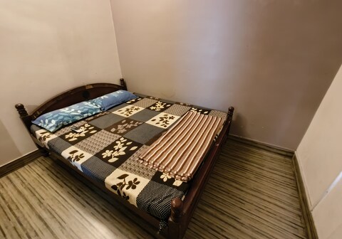 Sai Baba Service Apartment