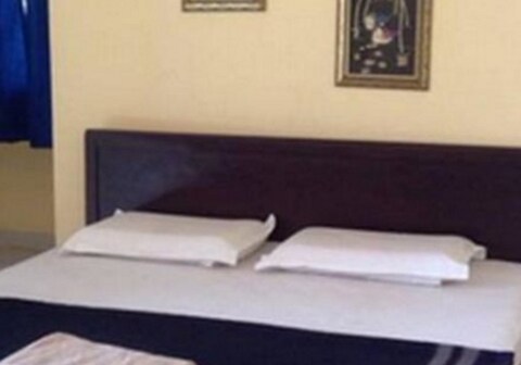 Shri Dwarka Guest House