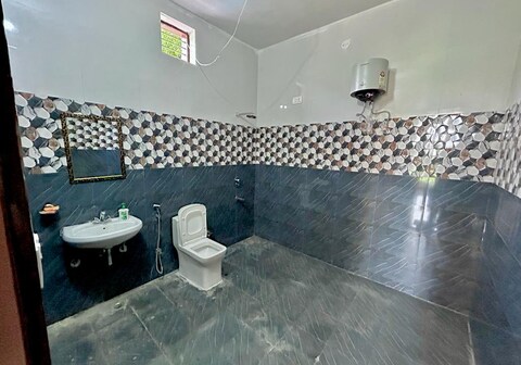 luxury farmhouse with swimming pool