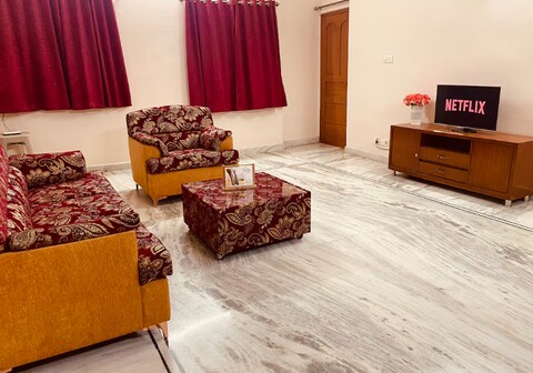 Spacious 2BHK Apartment in the Heart of Hyderabad