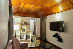 Tuckedinn, Shillong Tuckedinn, Shillong