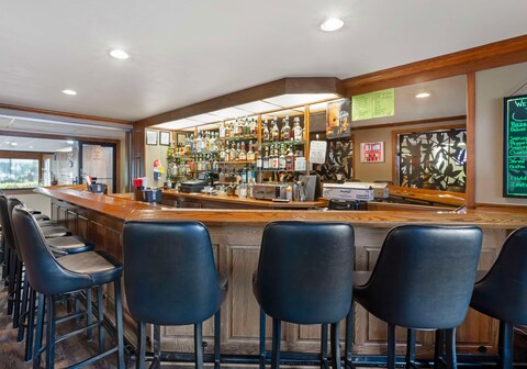 Best Western Plus Concord Inn