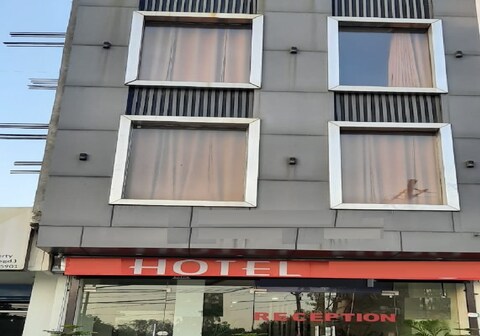 Hotel Gulmeher by OCEAN HOSPITALITY