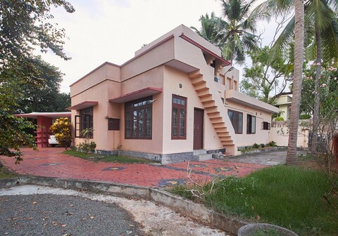 Pushpakam Homestay