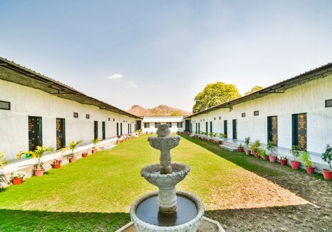 Opera garden and banquet