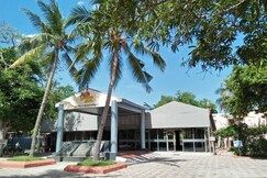 Golden Sun Hotel Beach Resort, Mahabalipuram Golden Sun Hotel Beach Resort, Mahabalipuram