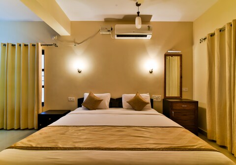 Baga Fantacia Beach Inn