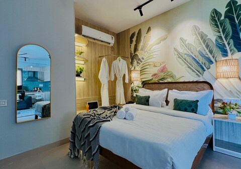 BluO Penthouse - Staycation | Bathtub and Terrace Garden
