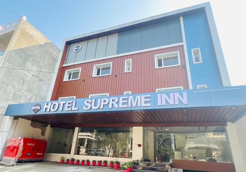 Hotel Supreme Inn