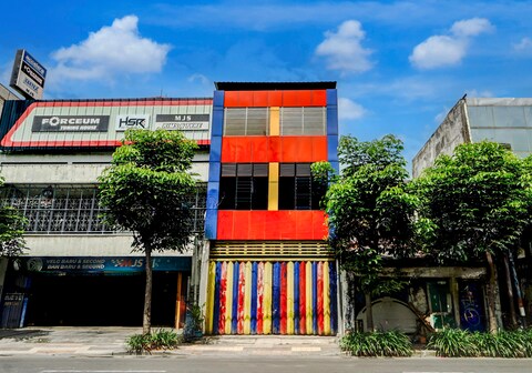 Hotel O Surabaya near Universitas Airlangga formerly Kertajaya Residence Surabaya
