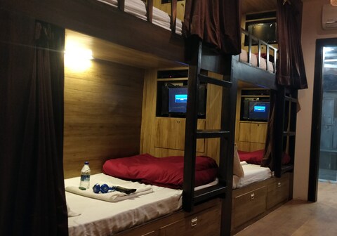 HILAL DORMITORY MUMBAI