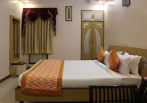 Hotel Kuber Palace