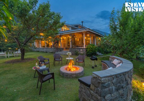 StayVista at Mayflower Aramgarh