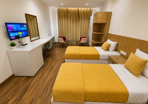 Flexibay Boys Hostel Noida