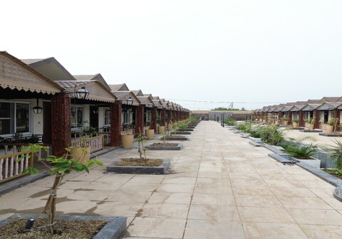 SHREENARAYANEE FARMS AND RESORT