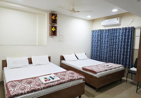 Shivanand Lodging