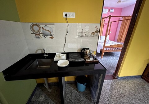 Lovely 2BR interconnected apartment with Pool