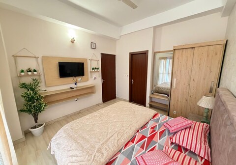 Sukoon by the Ganges