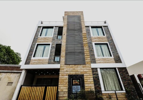 Hotel Roop Kanha Inn