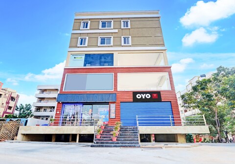 Hotel O RB @ KOMPALLY