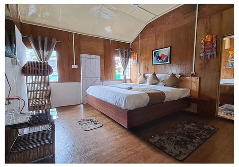 Pine View Nursery ( Cactus Garden ) Premium Cottage