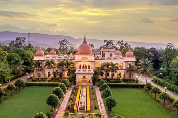 WelcomHeritage Shivavilas Palace, Hampi